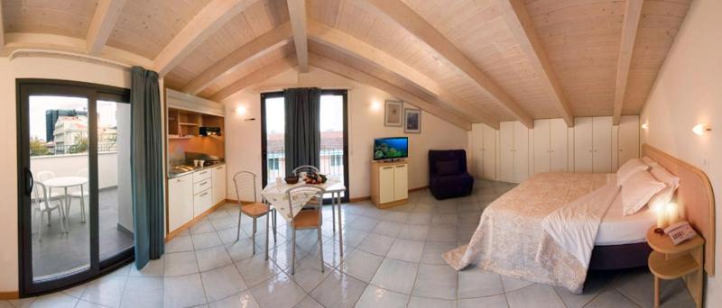 Residence Ascot Cattolica Esterno foto