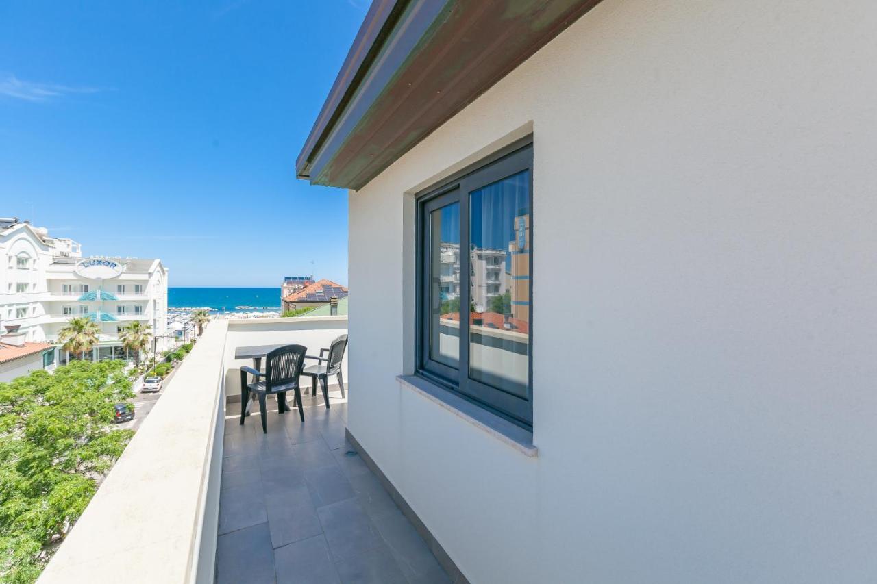 Residence Ascot Cattolica Esterno foto