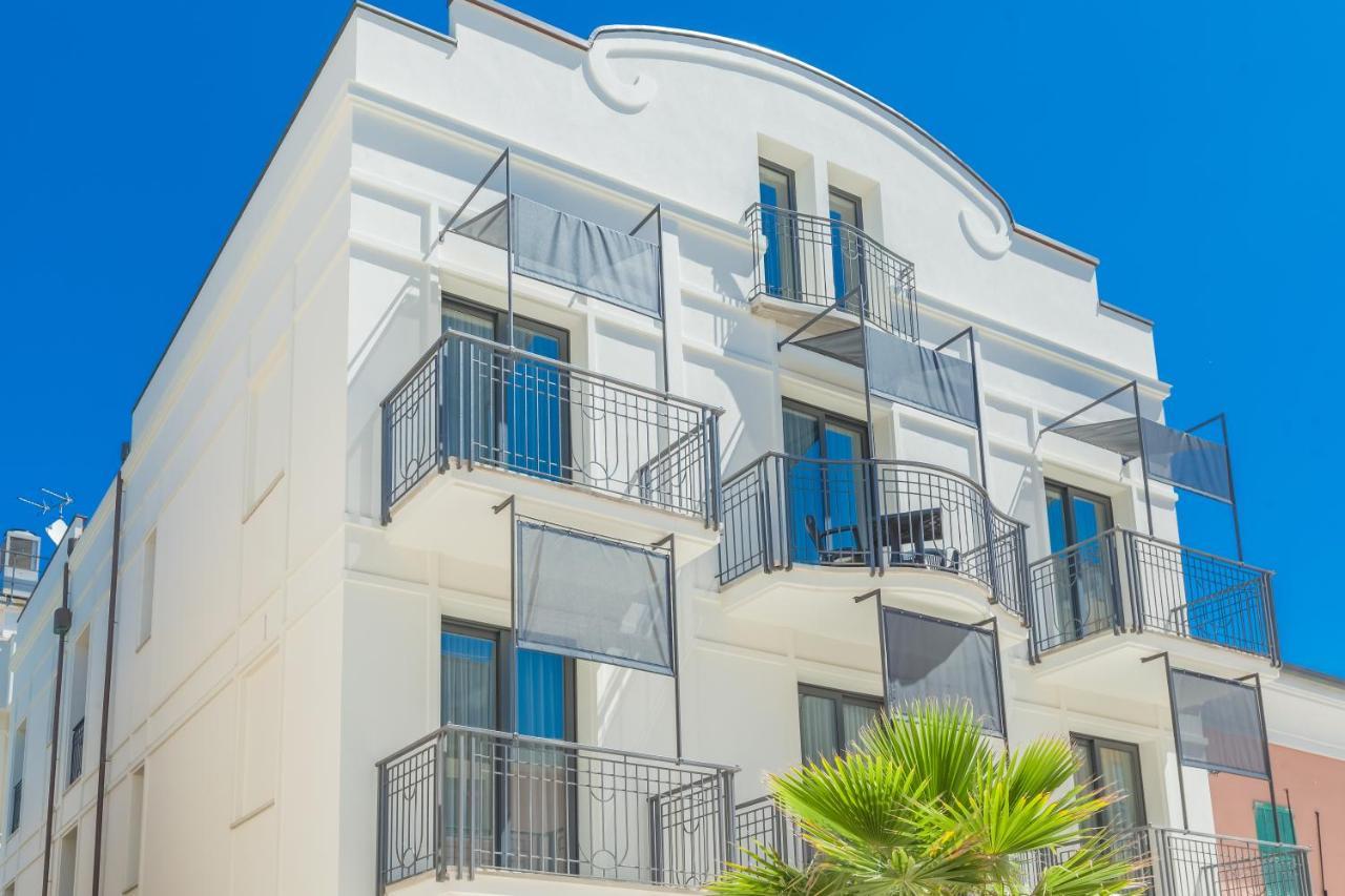 Residence Ascot Cattolica Esterno foto