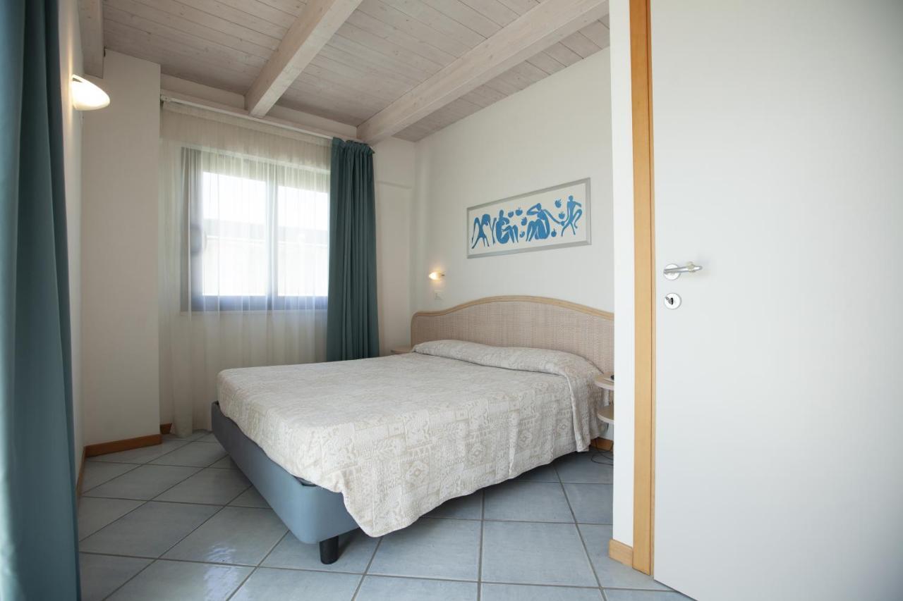 Residence Ascot Cattolica Esterno foto