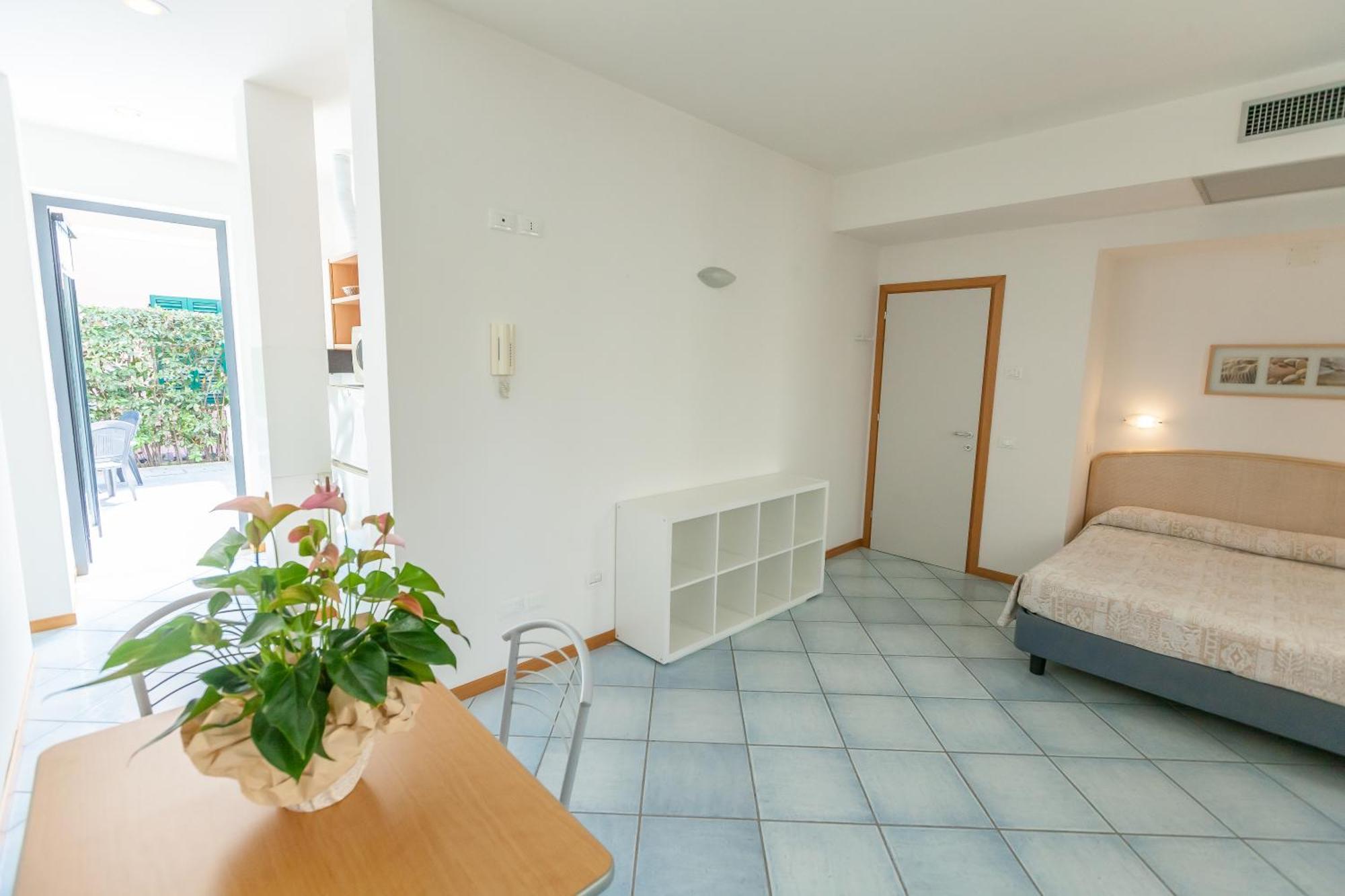 Residence Ascot Cattolica Esterno foto