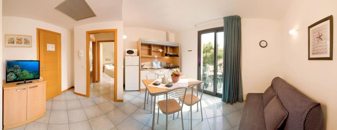 Residence Ascot Cattolica Esterno foto