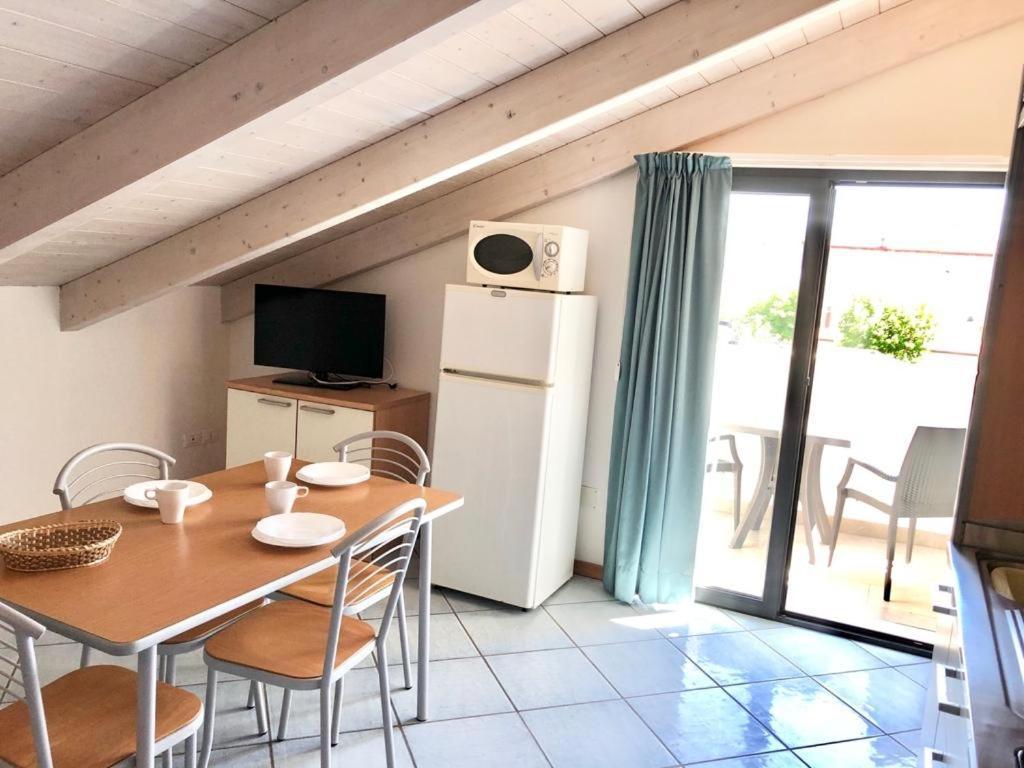 Residence Ascot Cattolica Esterno foto